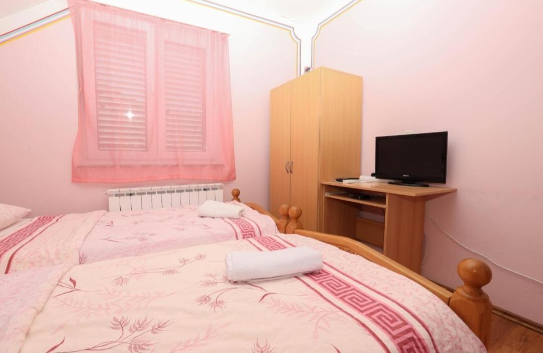 Rooms Odmaraliste Jablan Сен Екстериор снимка