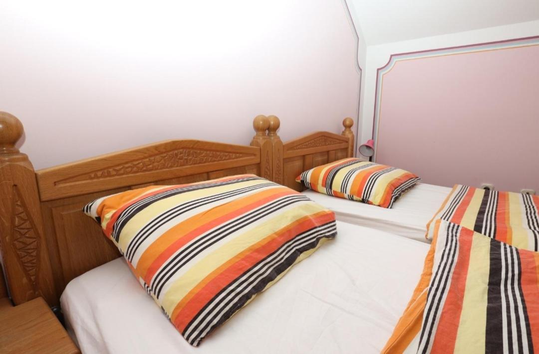 Rooms Odmaraliste Jablan Сен Екстериор снимка