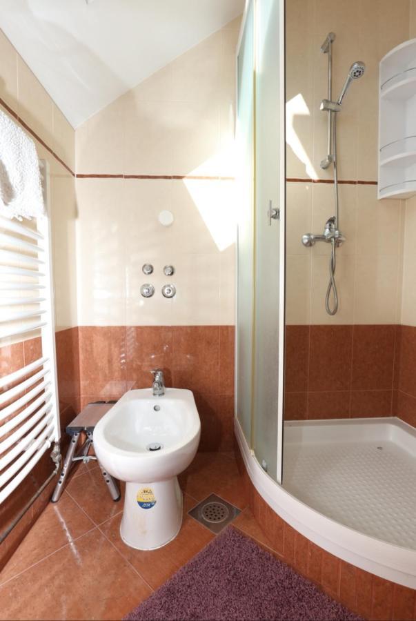 Rooms Odmaraliste Jablan Сен Екстериор снимка