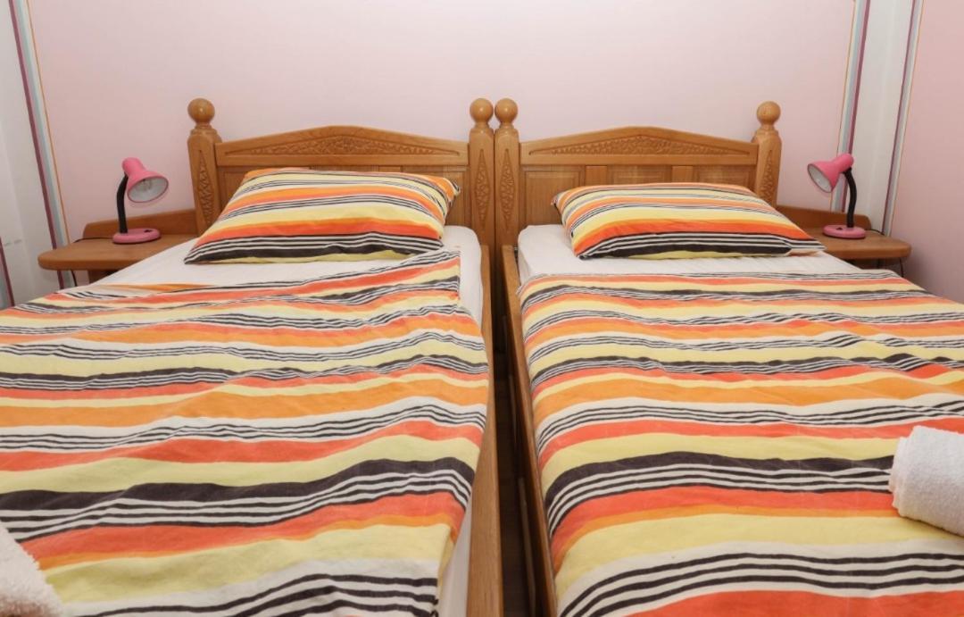 Rooms Odmaraliste Jablan Сен Екстериор снимка