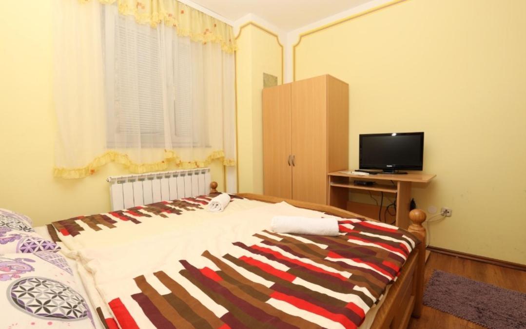 Rooms Odmaraliste Jablan Сен Екстериор снимка